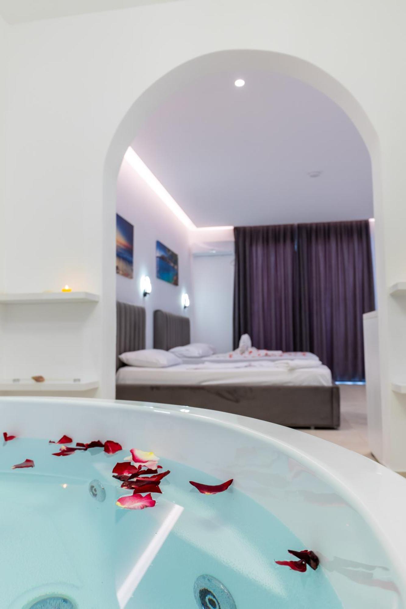 Feniks Hotel 3*