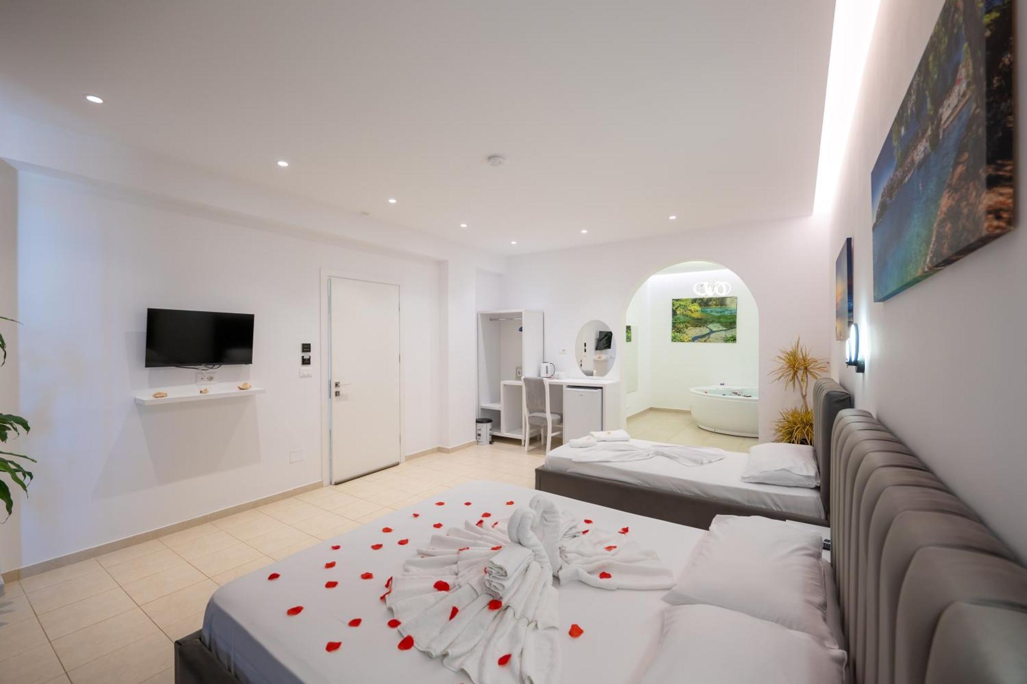 Feniks Hotel 3*