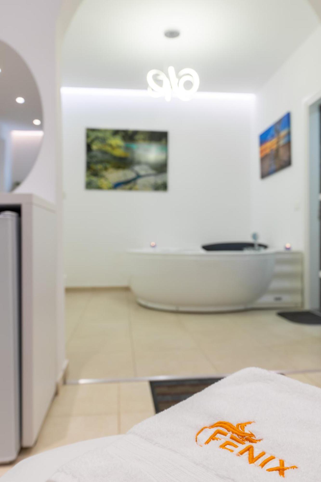Feniks Hotel Ksamil