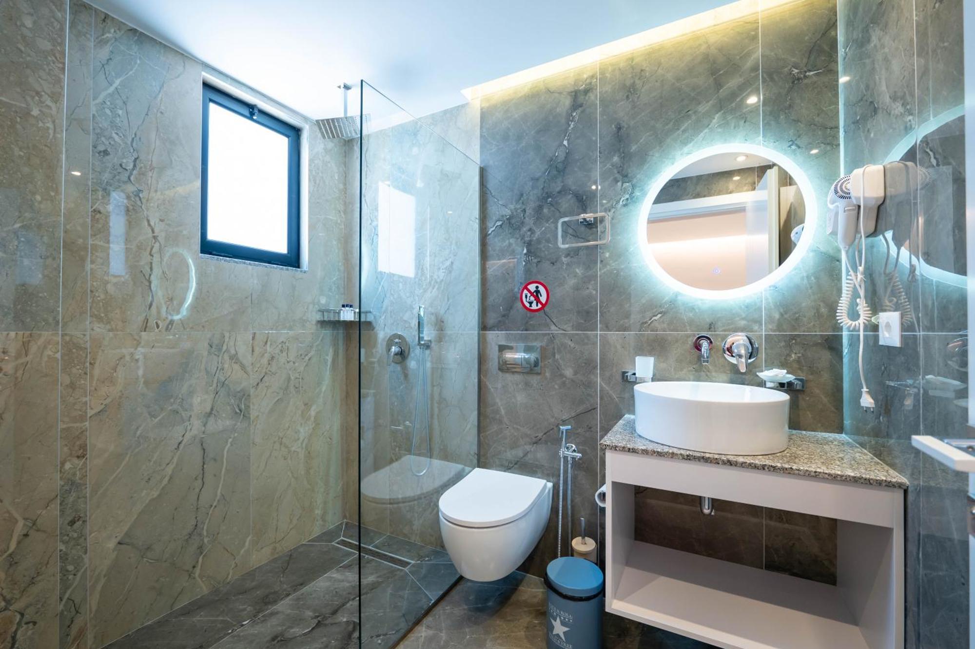 Feniks Hotel