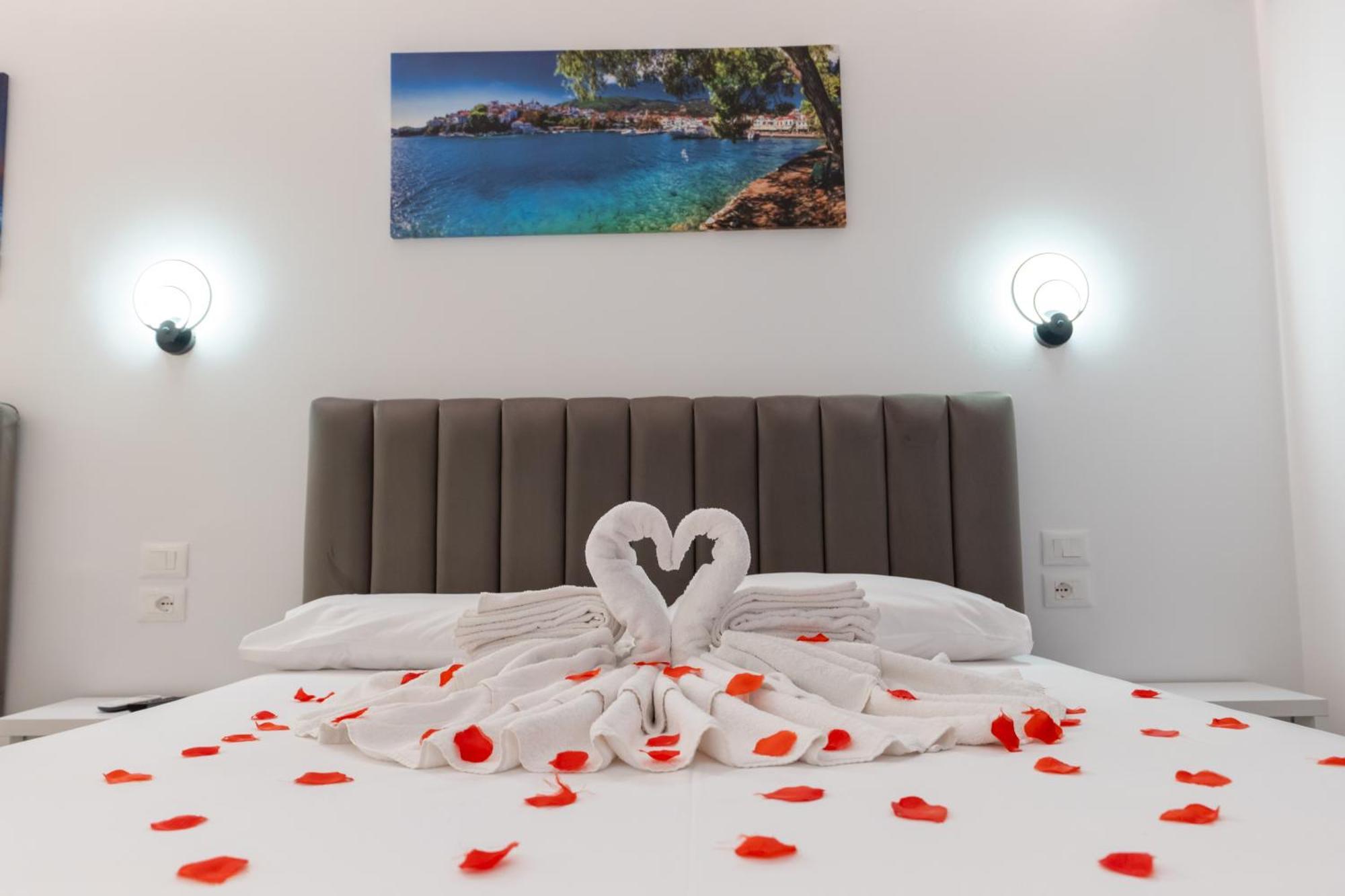 Feniks 3* Ksamil