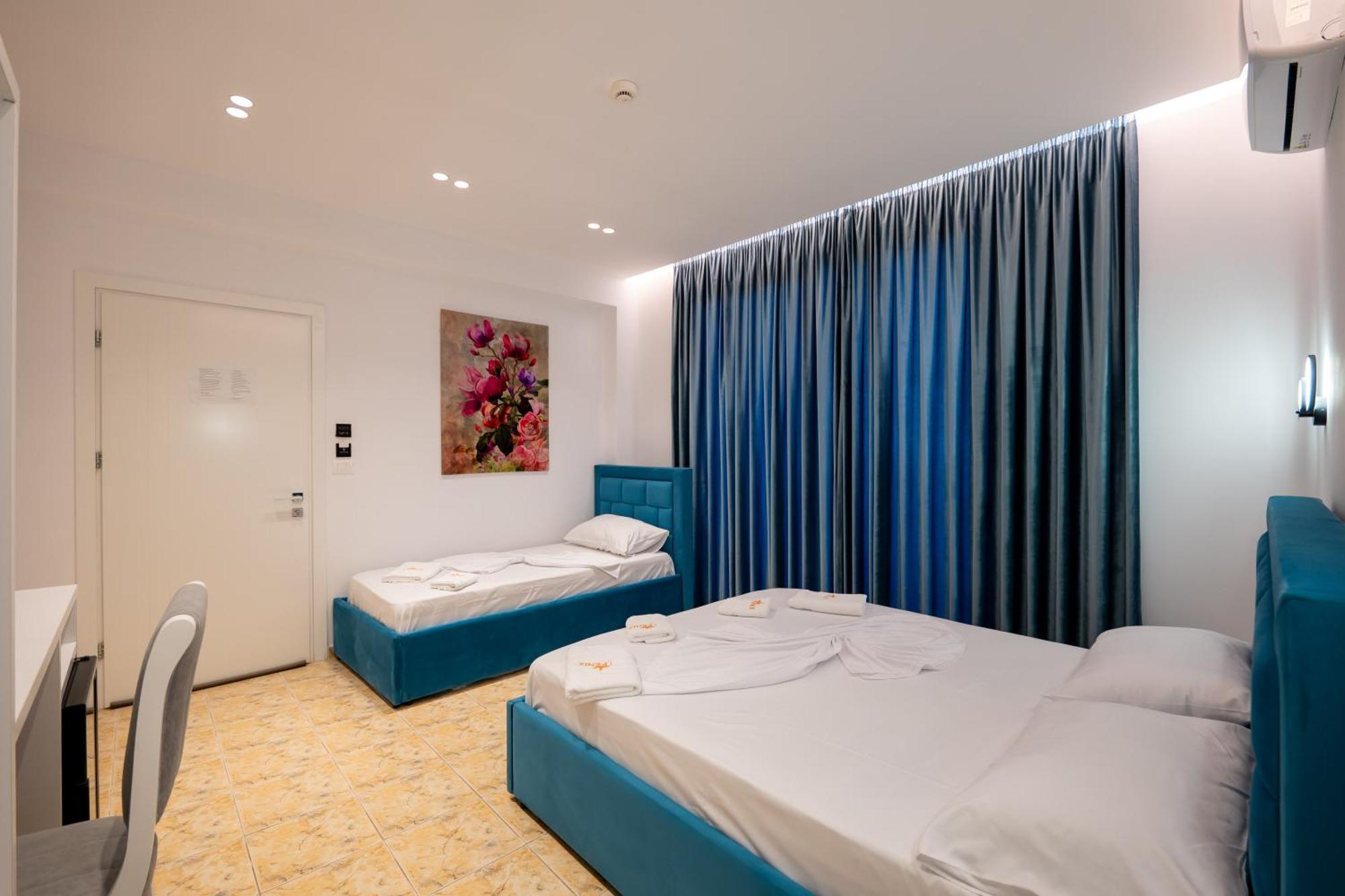Feniks Hotel