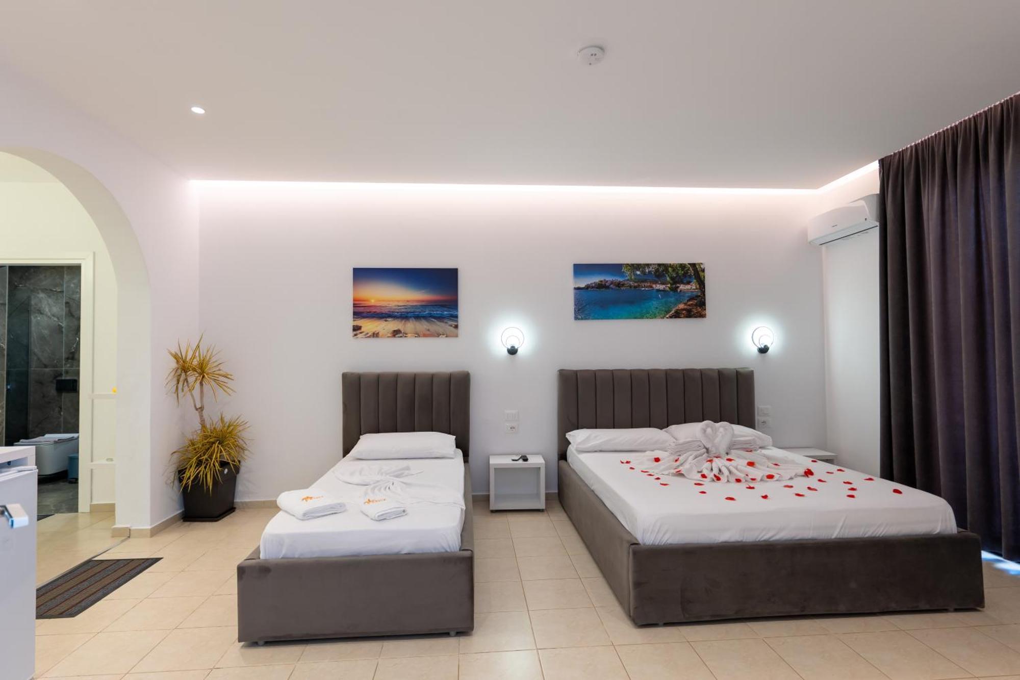 Feniks Hotel Ksamil